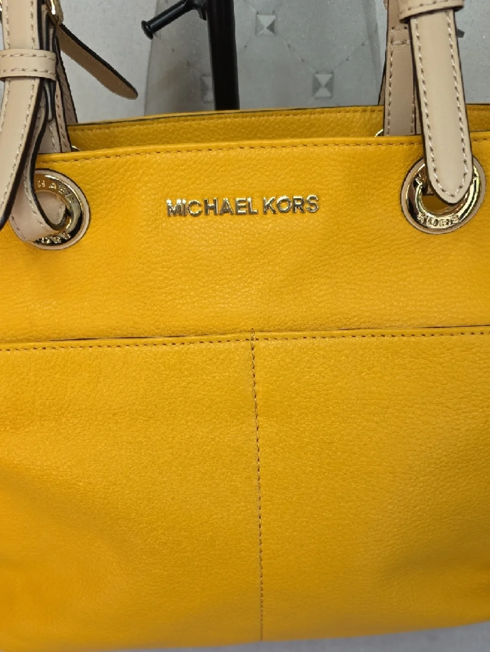 Michael Kors Bedford top zip pocket tote- vibrant yellow. - Picture 3 of 7